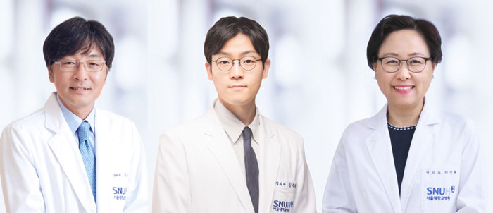 [사진 왼쪽부터] 서울대병원 소아신경외과 김승기·김주환 교수, 병리과 박성혜 명예교수