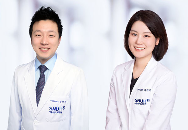 [사진 왼쪽부터] 마취통증의학과 장영은, 박정빈 교수