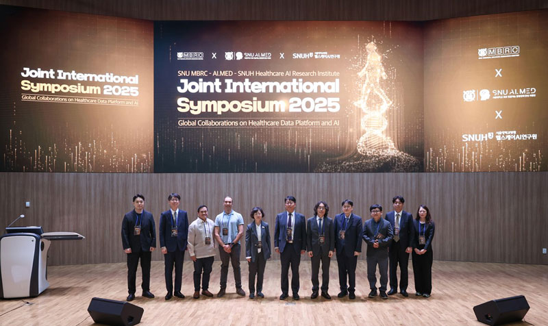 [사진3] 국제 심포지엄 기념사진