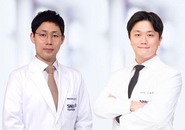 [사진 왼쪽부터] 마취통증의학과 윤현규, 융합의학과 이현훈 교수