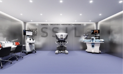 [이미지] 서울대병원 외과 술기교육센터 내부 전경. 로봇&middot;복강경&middot;내시경 수술 시뮬레이터 등 술기 교육 장비가 구축돼 있다.