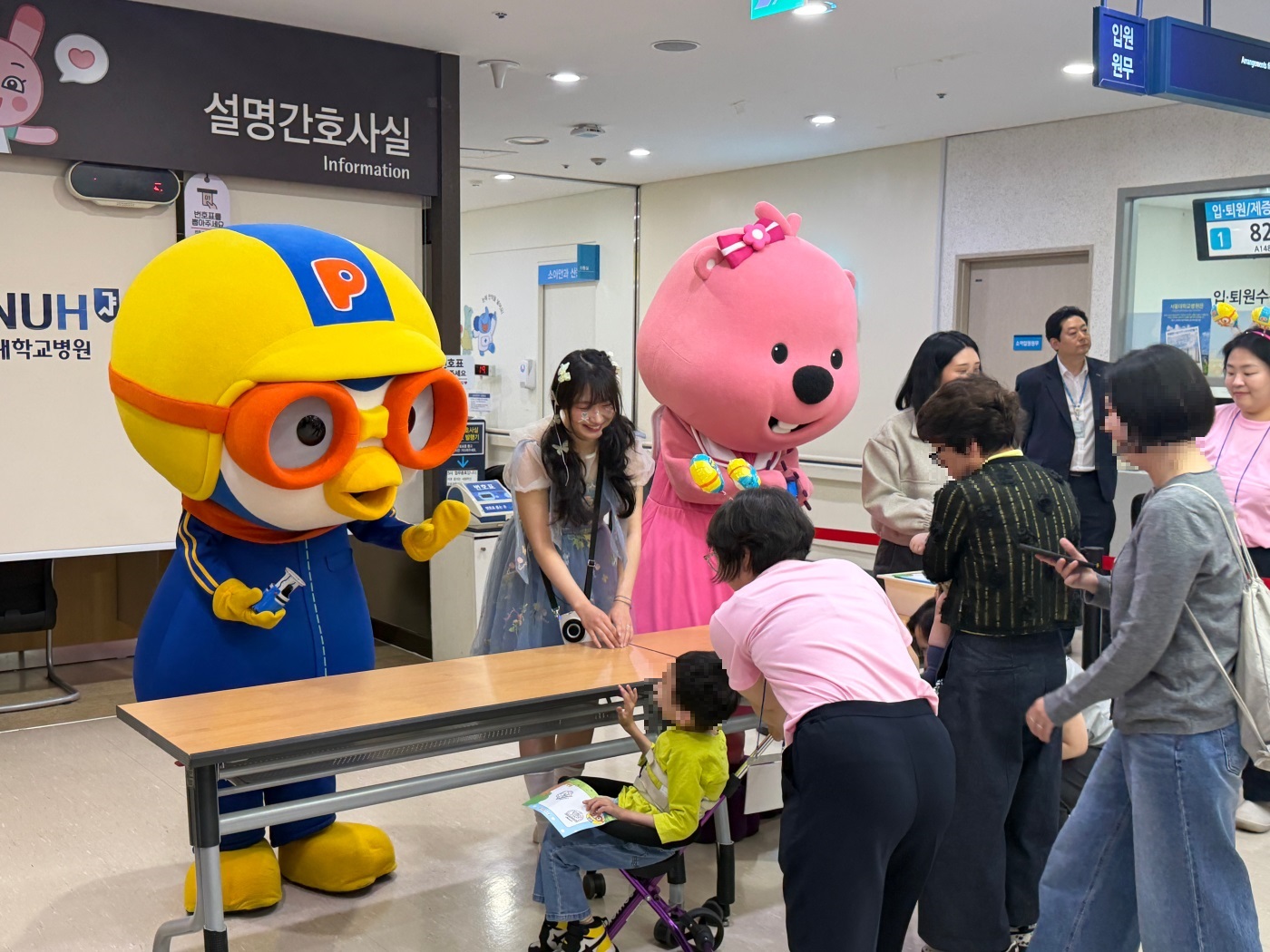 [사진1] 뽀로로와 친구들 팬사인회