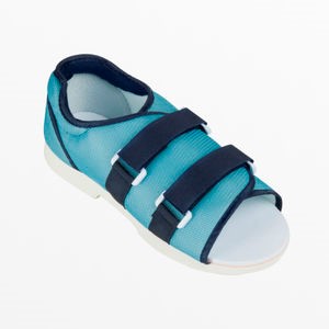 그림 3. 버디 테이핑, 수술 후 신발	